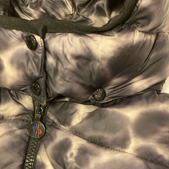 SOLD‼️Moncler Bady Cheetah Print Hood Down Jacket - Picture 8 of 16